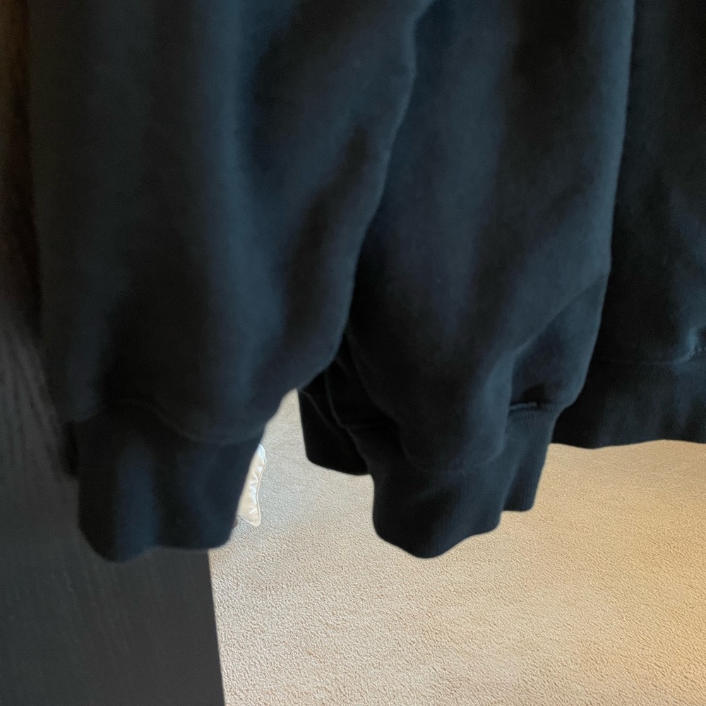 Wilfred Oversized Crew - Picture 3 of 9